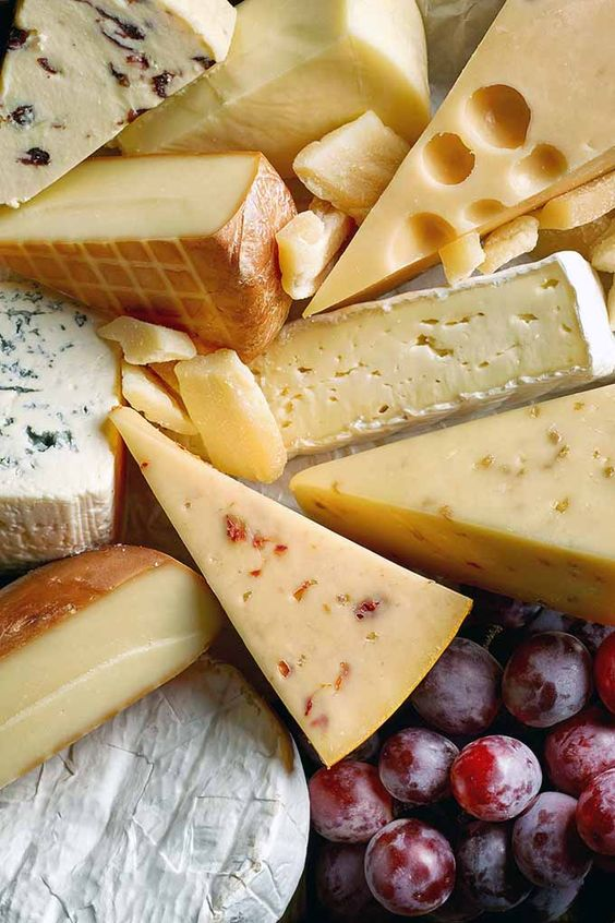 What cheeses should not be frozen?